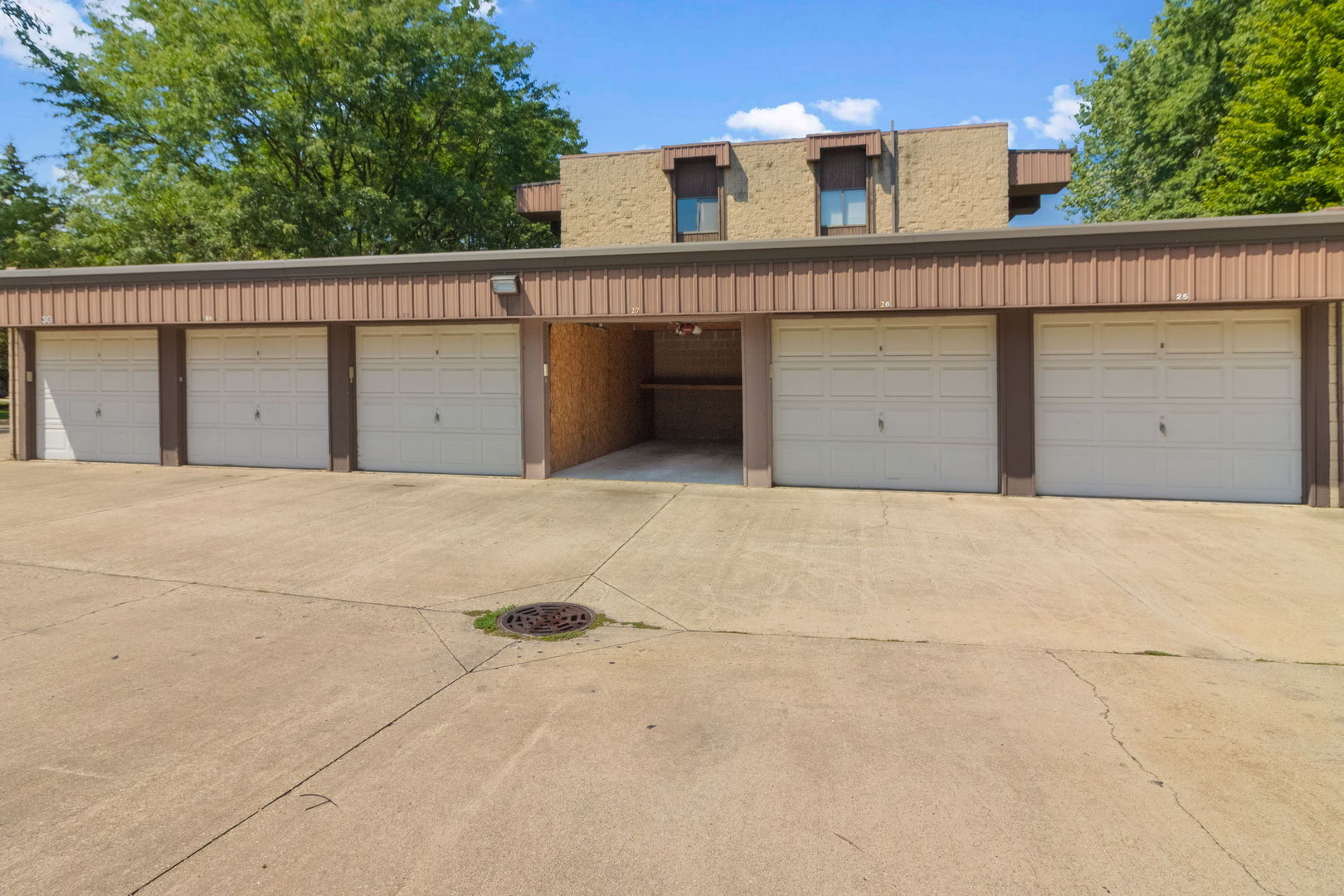 3119 Ingalls Avenue, Unit 2A Joliet, IL 60435 - Photo 20 of 20 a view of a balcony