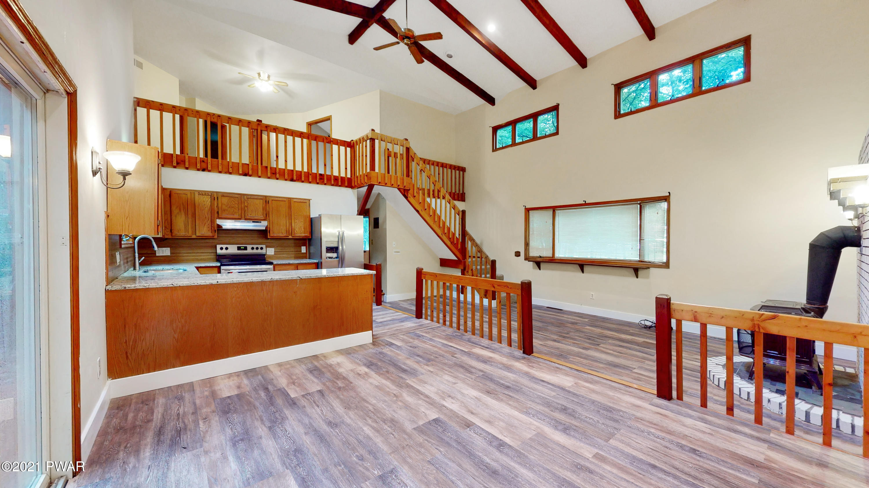 4449 Pine Ridge Drive West Bushkill, PA 18324 - Photo 5 of 50