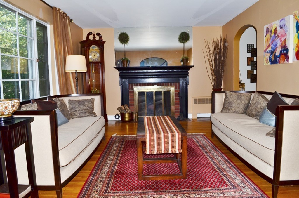 136 Ferncroft Road Milton, MA 02186 - Photo 15 of 29 Gallery Image 15