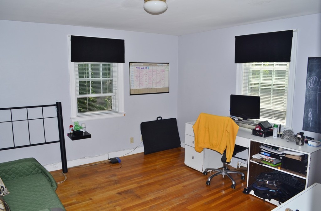 136 Ferncroft Road Milton, MA 02186 - Photo 21 of 29 Gallery Image 21