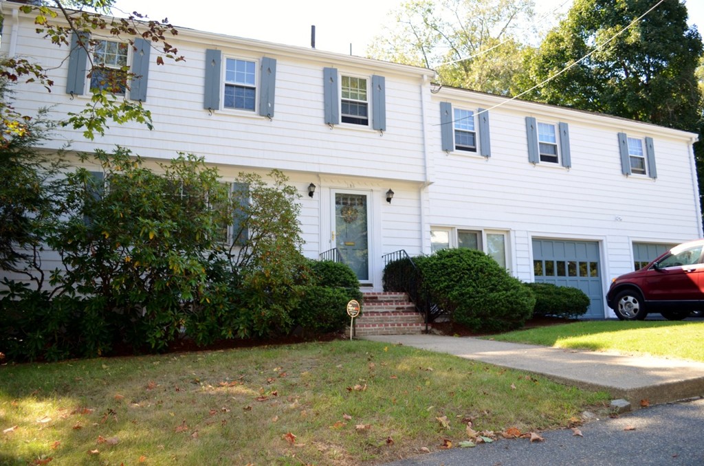 136 Ferncroft Road Milton, MA 02186 - Photo 3 of 29 Gallery Image 3