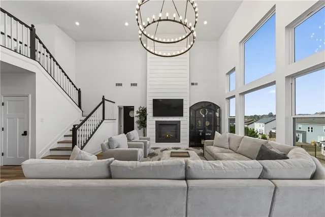 $725,000 | 1101 Michigan Circle, Hoschton, GA 30548