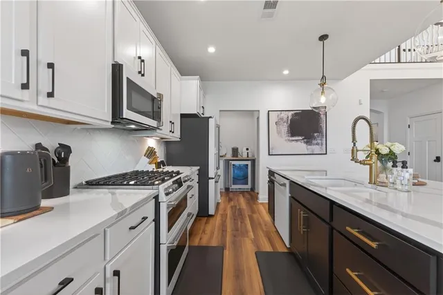 $725,000 | 1101 Michigan Circle, Hoschton, GA 30548