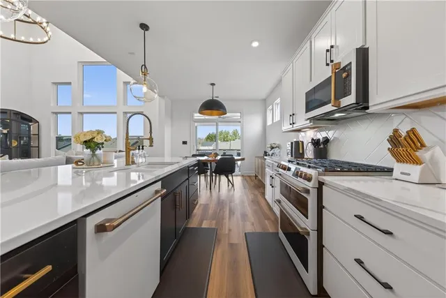 $725,000 | 1101 Michigan Circle, Hoschton, GA 30548