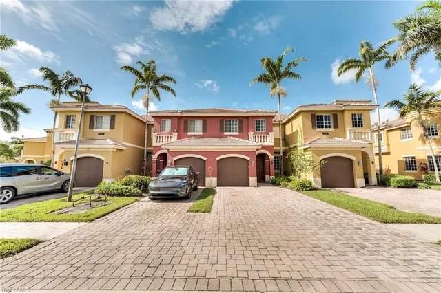 $319,900 | 10241 Olivewood Way, Unit 150, Estero, FL 33928