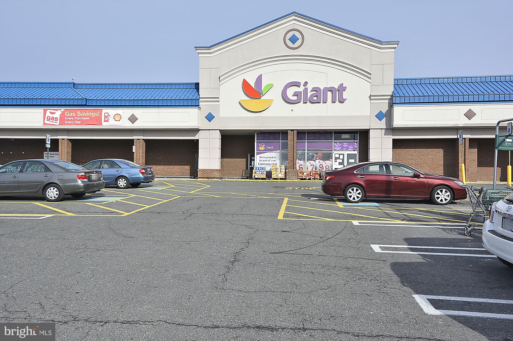 7707 Lexton Place, Unit 41 Springfield, VA 22152 - Photo 42 of 56 CONVENIENT COMMUNITY SHOPPING
