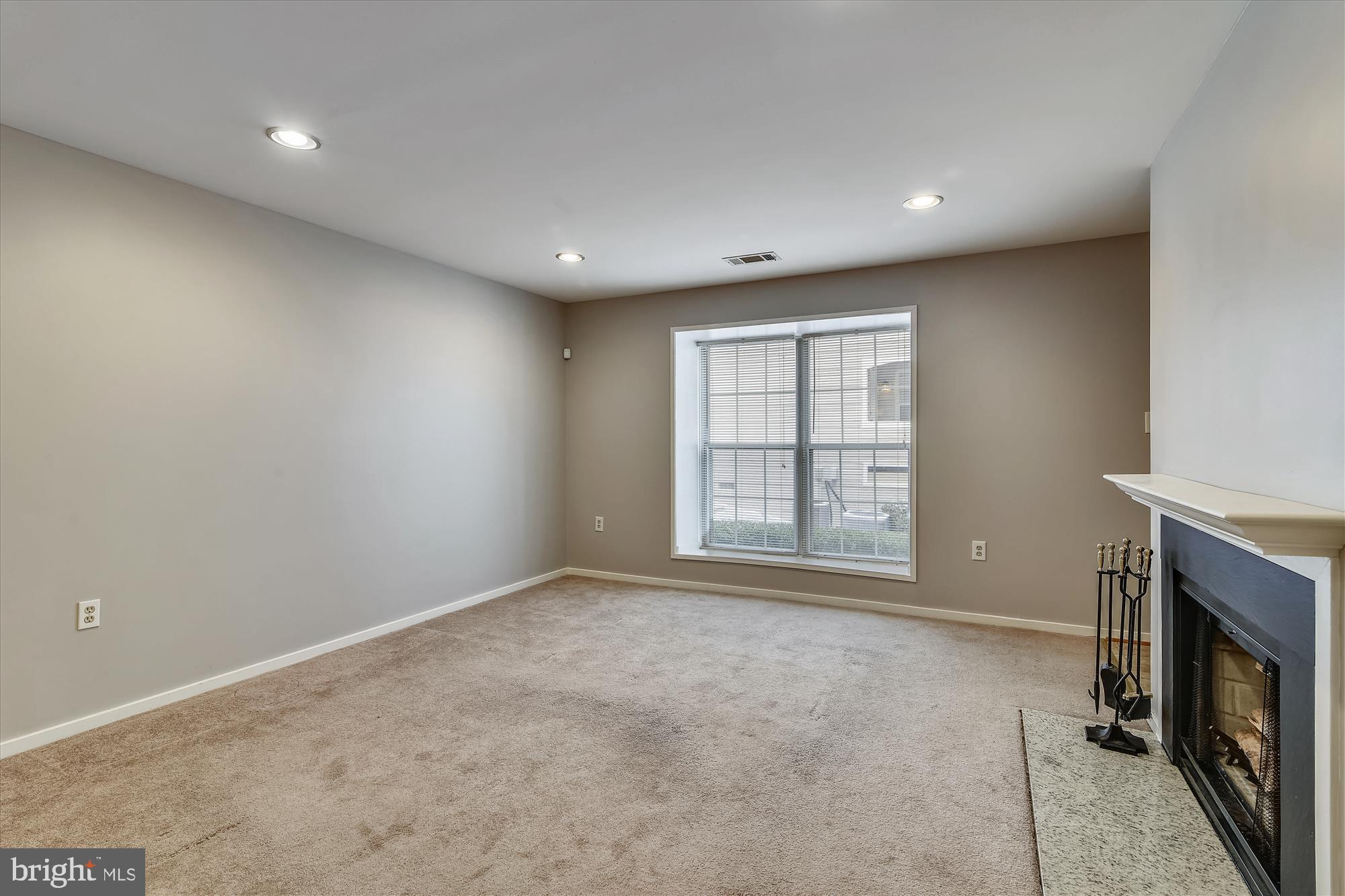 RECESSED LIGHTING