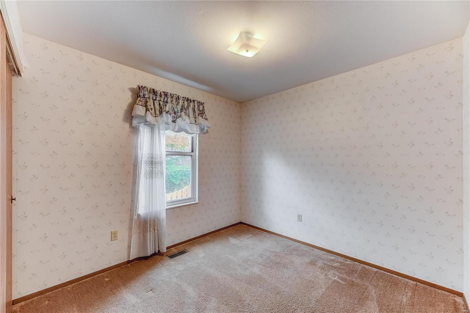 1851 Smizer Mill Road Fenton, MO 63026 - Photo 12 of 22 Gallery Image 12