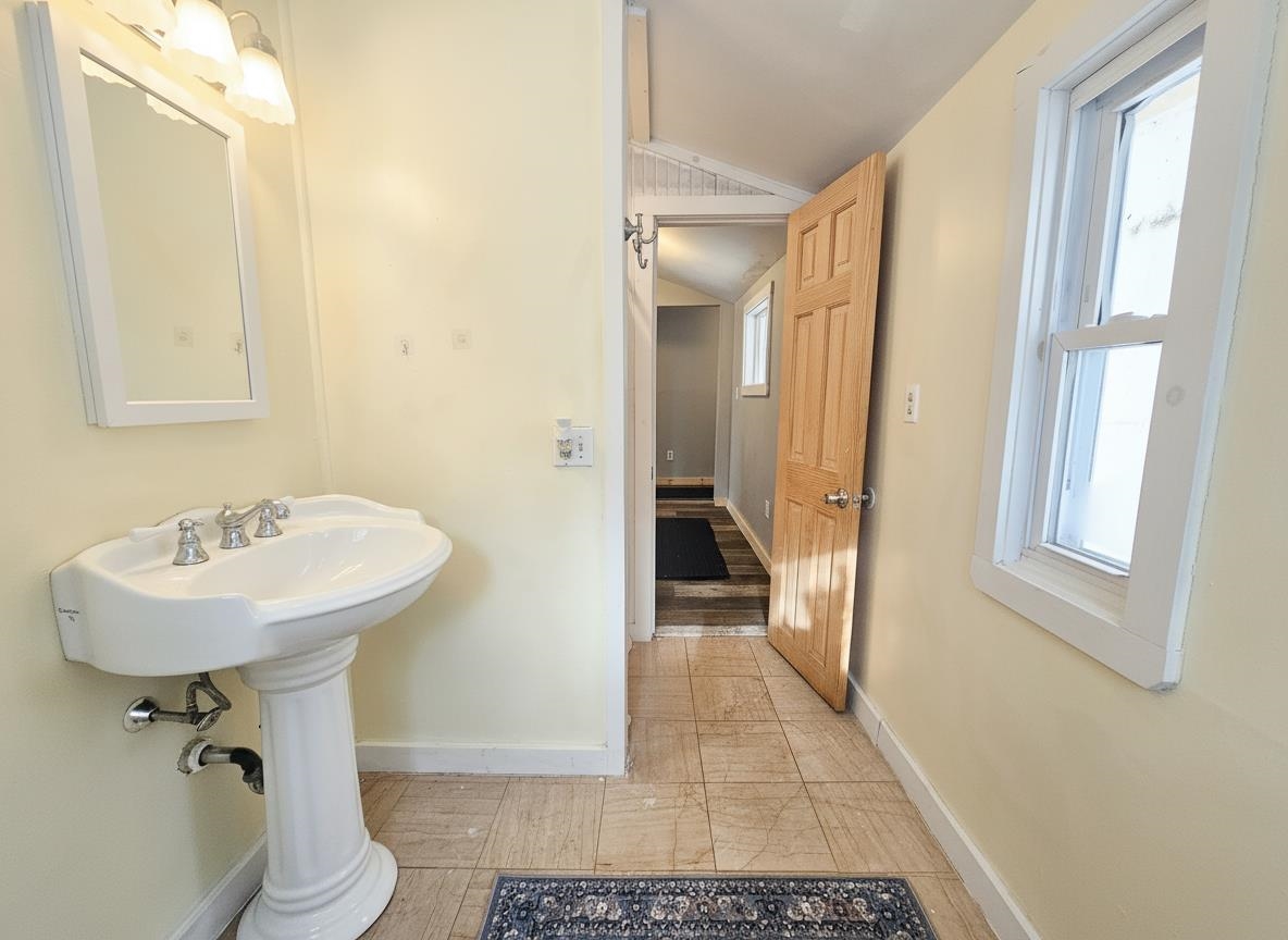 7139 Vermont Rte 100 Whitingham, VT 05361 - Photo 9 of 20