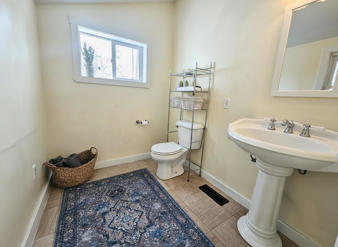 7139 Vermont Rte 100 Whitingham, VT 05361 - Photo 10 of 20