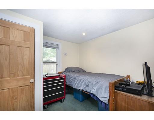 27 Hickory Road Halifax, MA 02338 - Photo 11 of 24 Gallery Image 11
