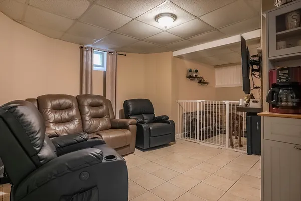 $524,900 | 529 Stafford Road, Fall River, MA 02721