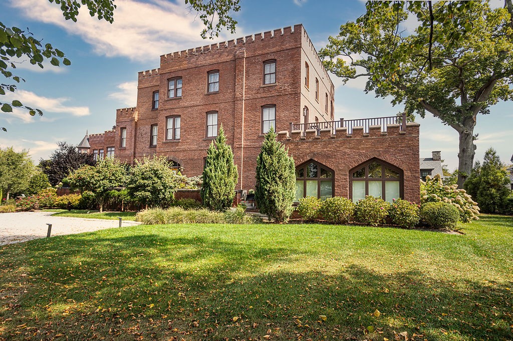 78 Rhode Island Avenue, Unit 6 Newport, RI 02840 - Photo 22 of 23