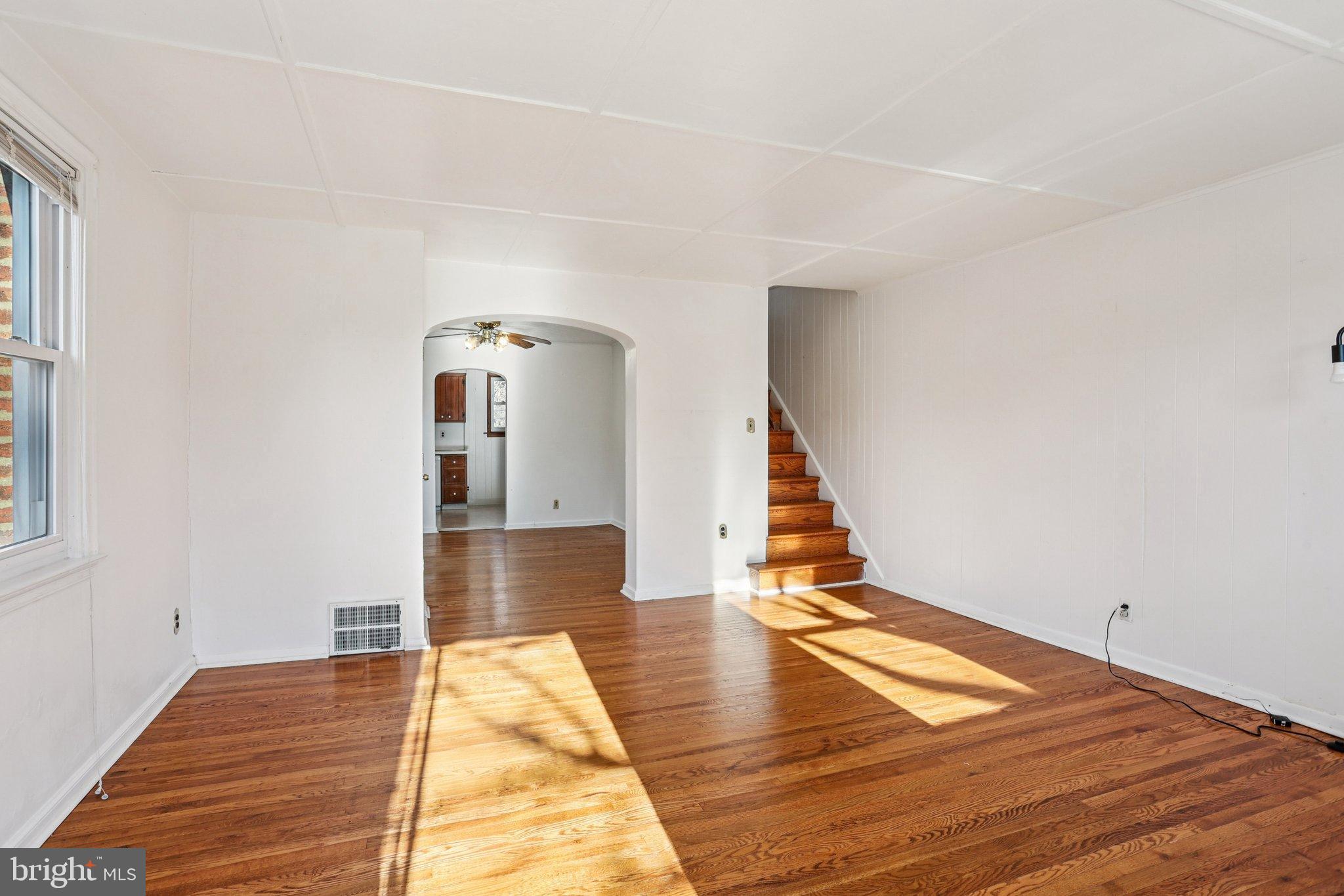 520 Overlook Road Philadelphia, PA 19128 - Photo 3 of 33 Bright and airy space with warm wood floors.