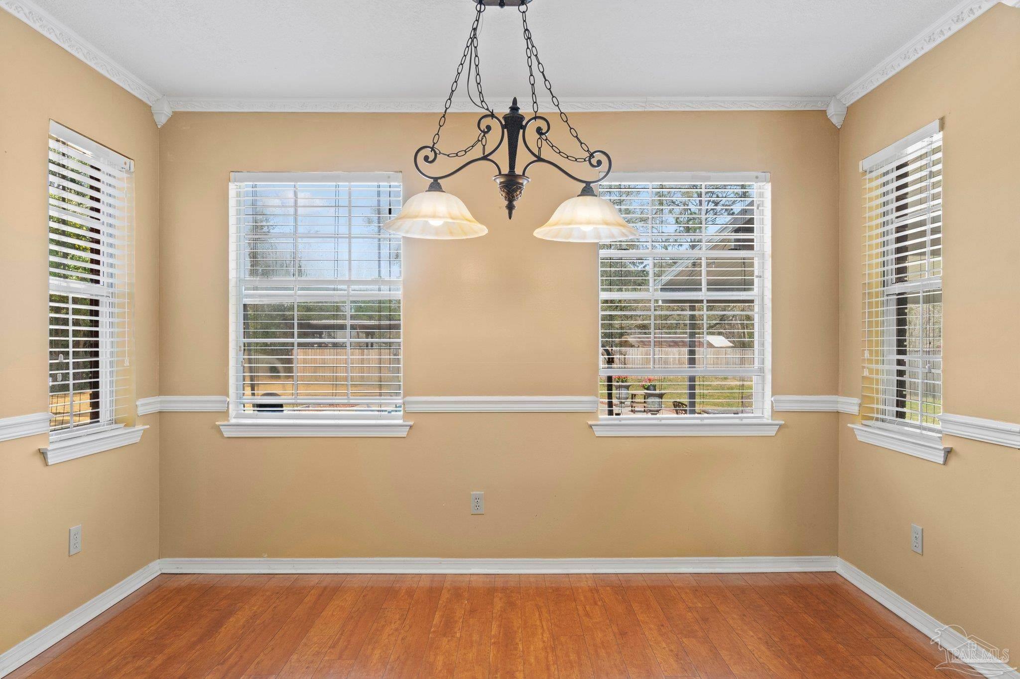 2132 Hollyhill Road Pensacola, FL 32526 - Photo 15 of 48