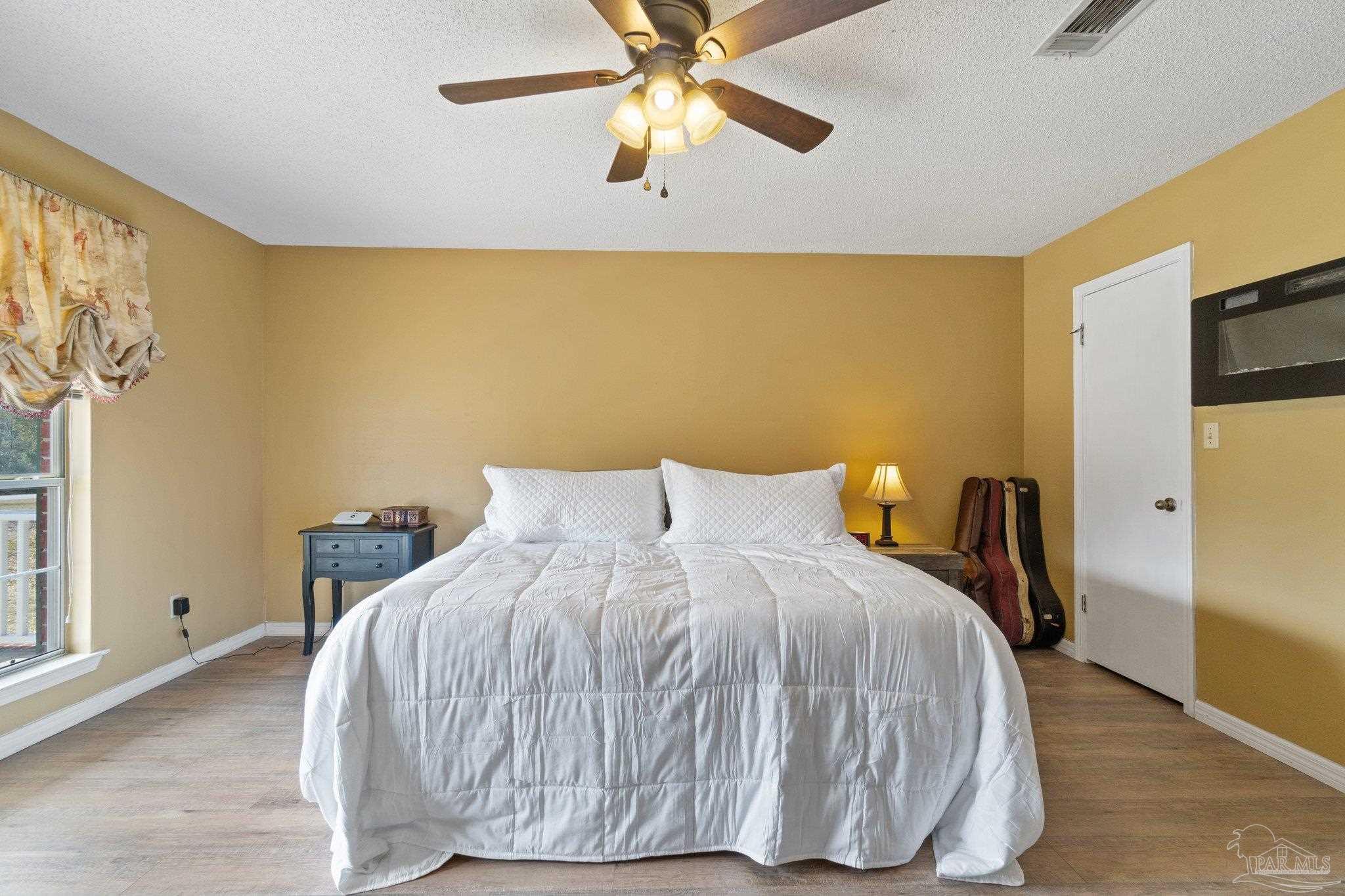 2132 Hollyhill Road Pensacola, FL 32526 - Photo 17 of 48