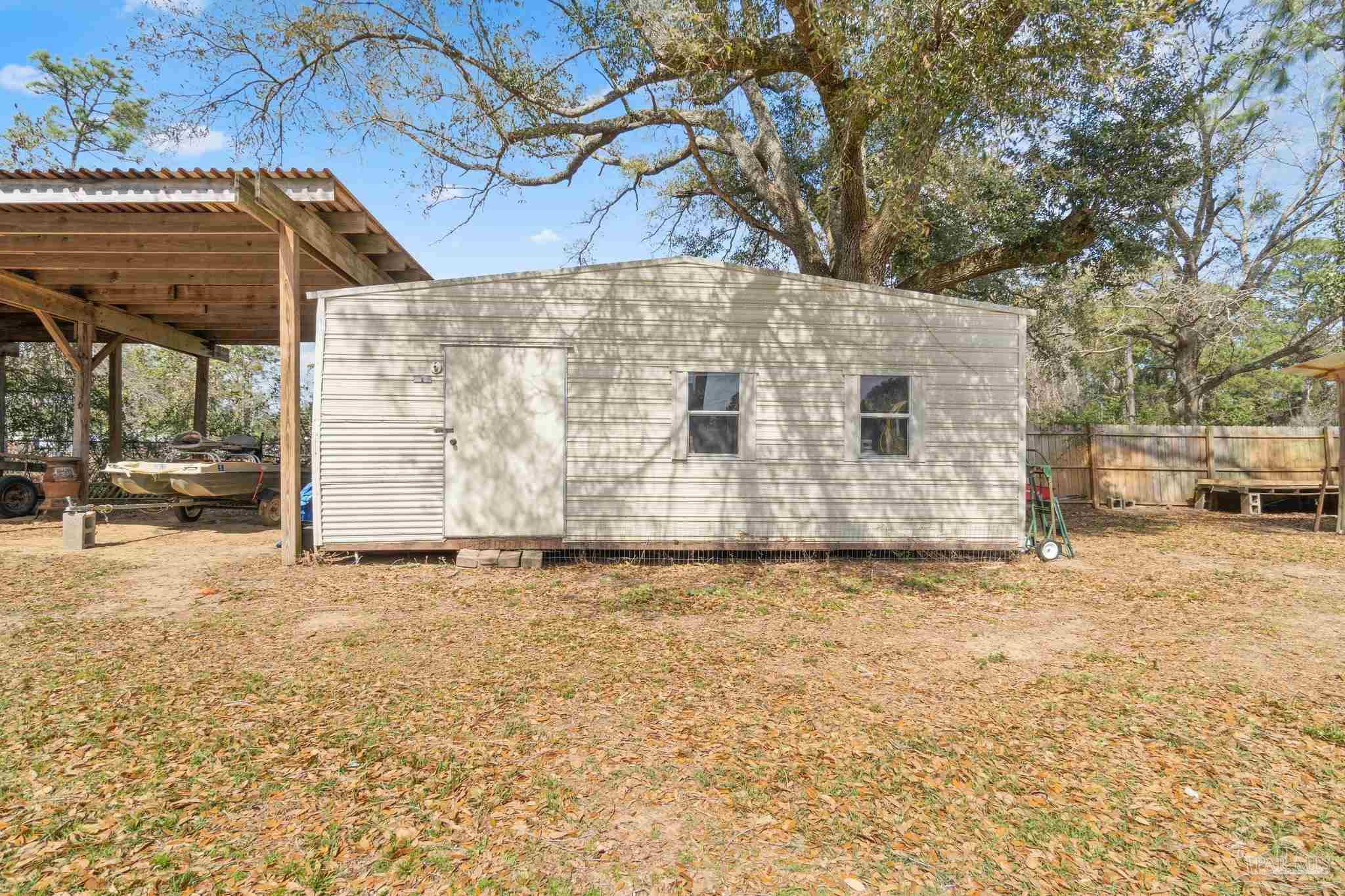 2132 Hollyhill Road Pensacola, FL 32526 - Photo 38 of 48