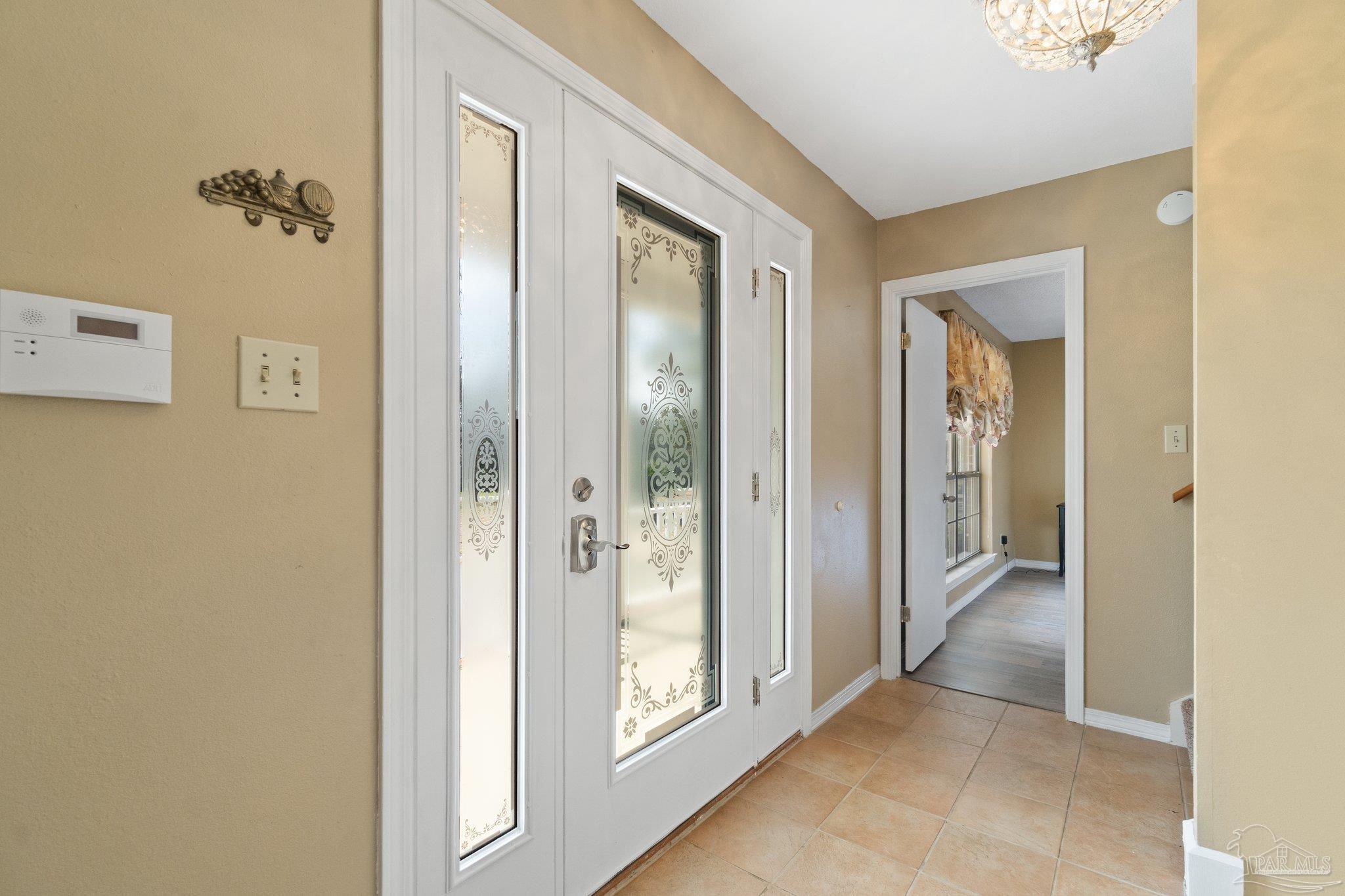 2132 Hollyhill Road Pensacola, FL 32526 - Photo 7 of 48