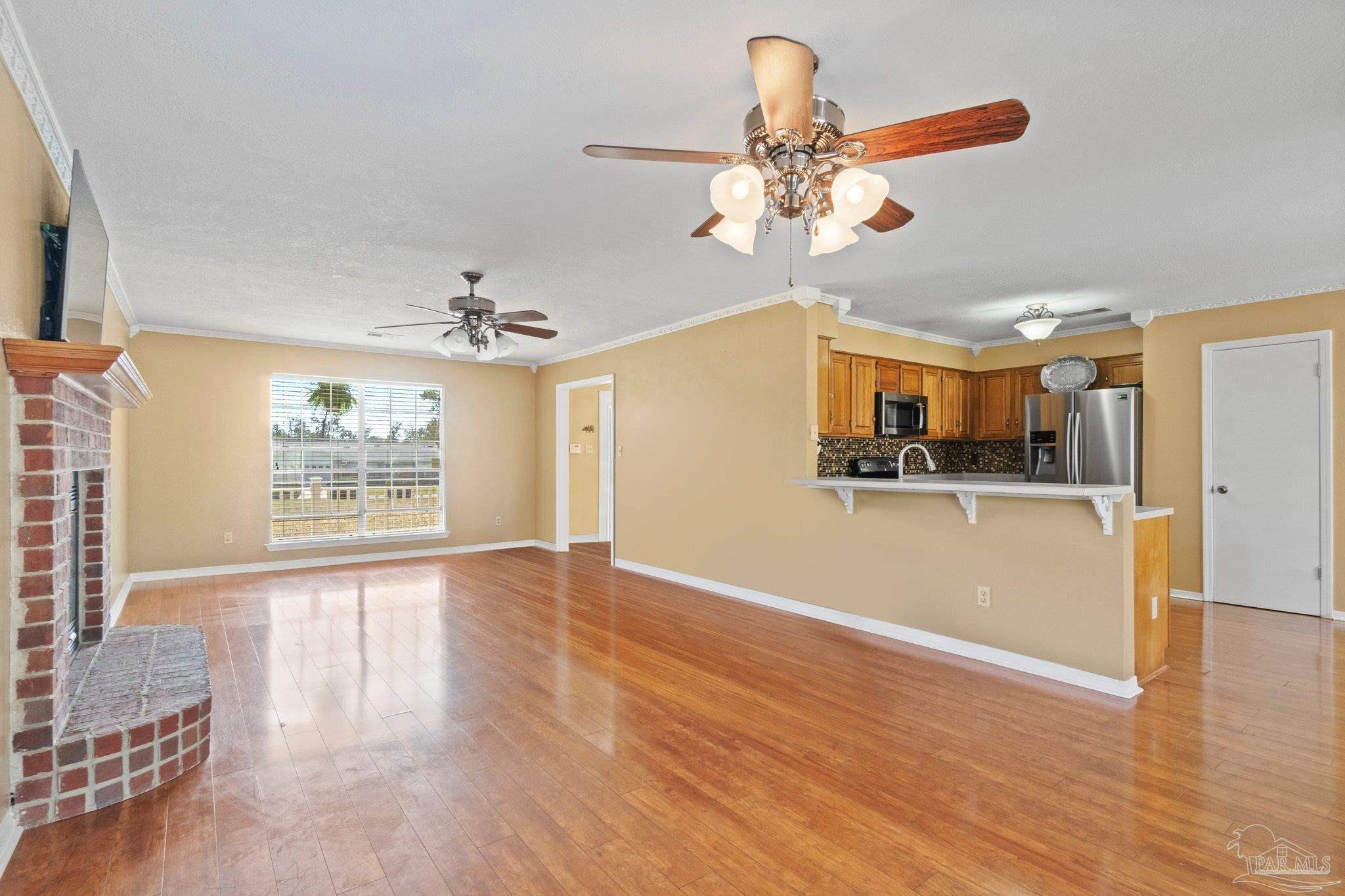 2132 Hollyhill Road Pensacola, FL 32526 - Photo 10 of 48