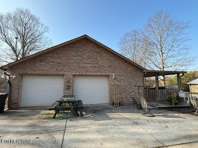 175 Vernie Lee Road Friendsville, TN 37737 - Photo 2 of 23 IMG_1409