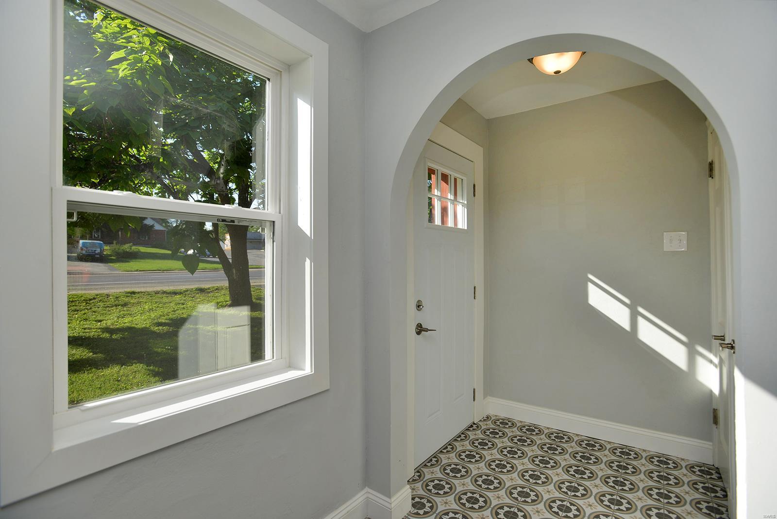 2818 Telegraph Road St. Louis, MO 63125 - Photo 5 of 56 Gallery Image 5