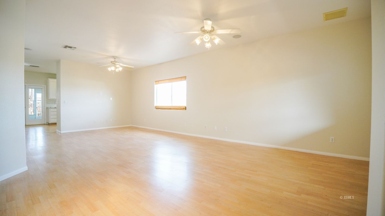 1301 South McCall Street Ridgecrest, CA 93555 - Photo 4 of 31 Gallery Image 4