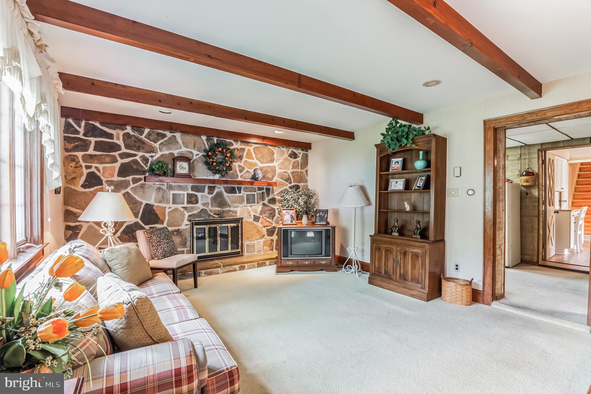 208 Carmel Road Millville, NJ 08332 - Photo 17 of 31 Family Room with Gas Fireplace