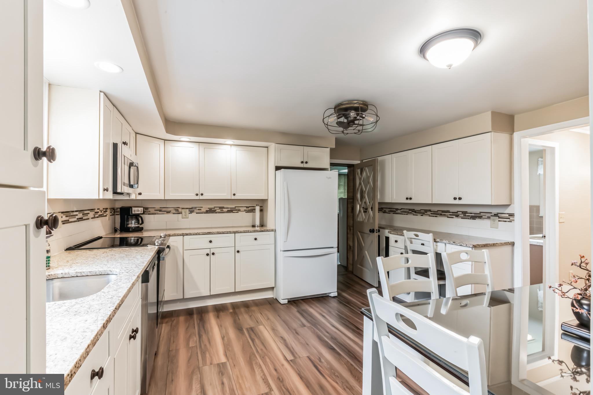 208 Carmel Road Millville, NJ 08332 - Photo 8 of 31 Kitchen