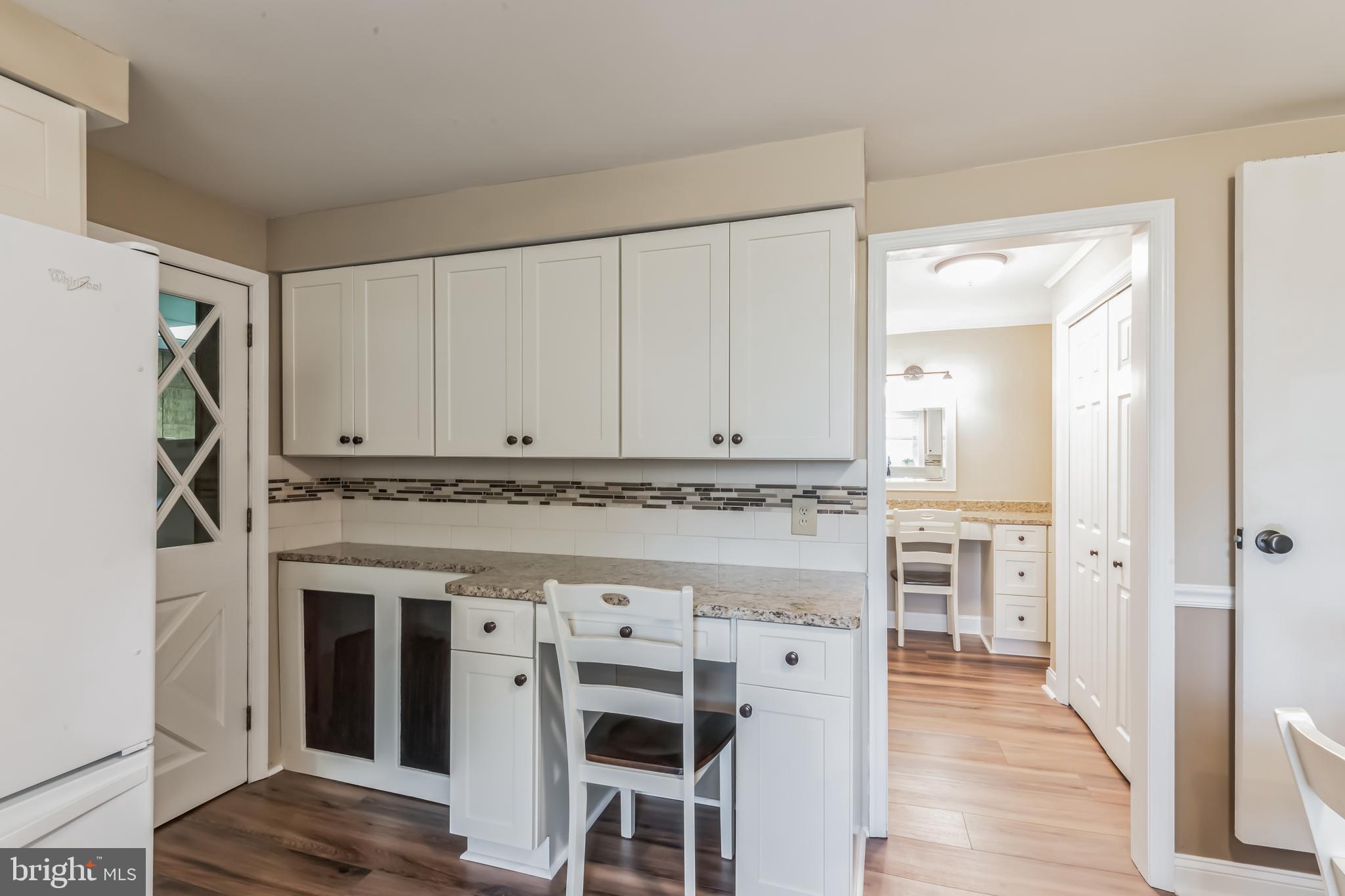 208 Carmel Road Millville, NJ 08332 - Photo 9 of 31 Desk Area Kitchen