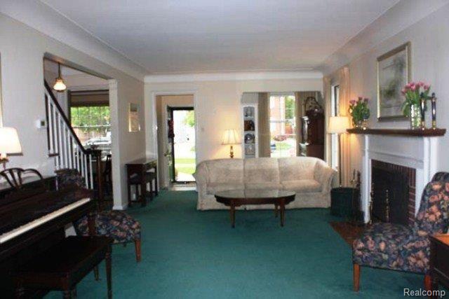 821 Fisher Road Grosse Pointe, MI 48230 - Photo 4 of 11 821F2a