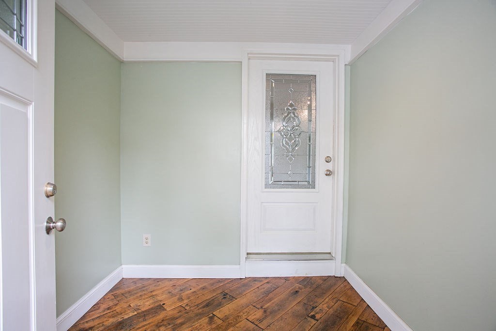 28 Great Neck Road Wareham, MA 02558 - Photo 5 of 17 Gallery Image 5