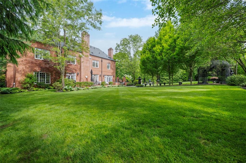 418 Fox Chapel Road Pittsburgh, PA 15238 - Photo 41 of 47 Gallery Image 41