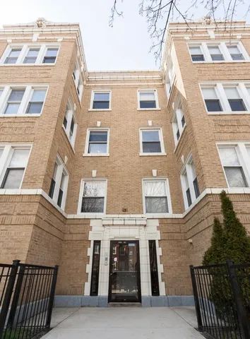 $1,900 | 4900 North Drake Avenue, Unit 3, Chicago, IL 60625