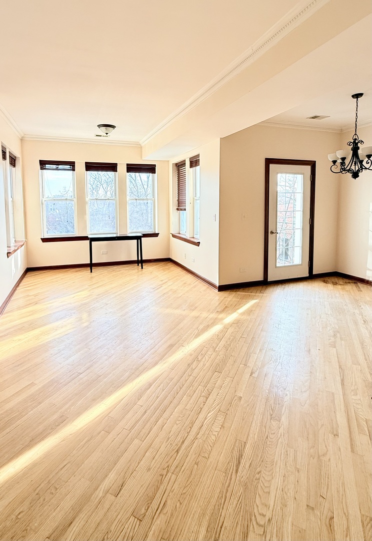 4900 North Drake Avenue, Unit 3 Chicago, IL 60625 - Photo 8 of 11