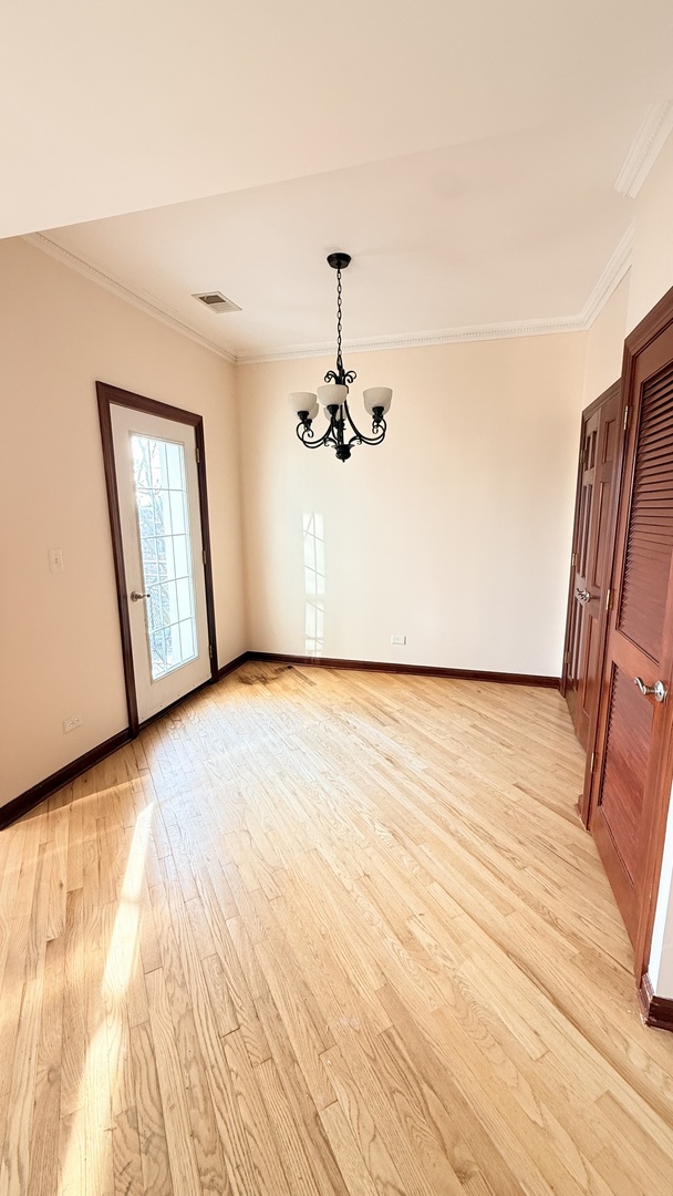 4900 North Drake Avenue, Unit 3 Chicago, IL 60625 - Photo 9 of 11