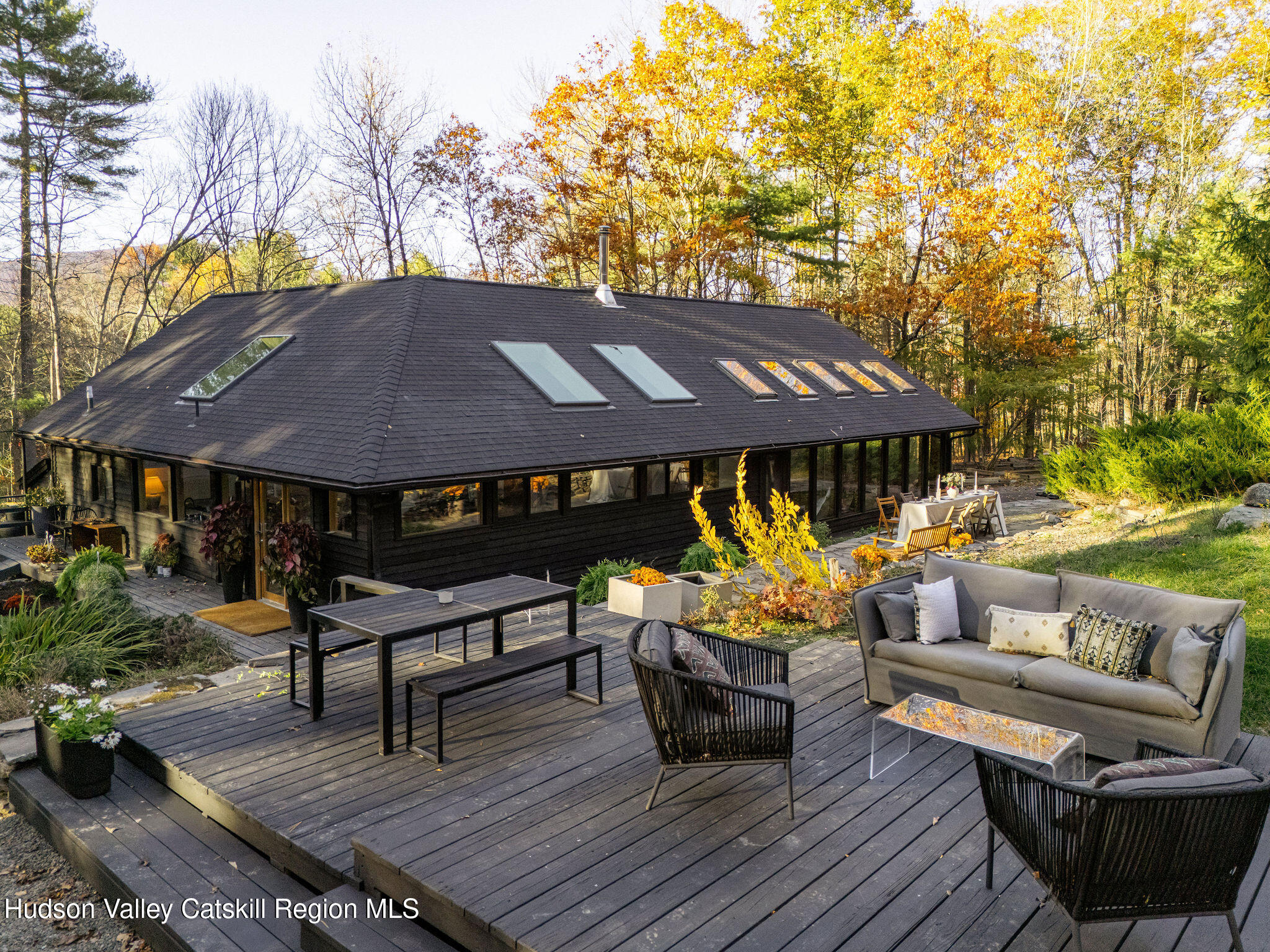a view of house with patio outdoor seating