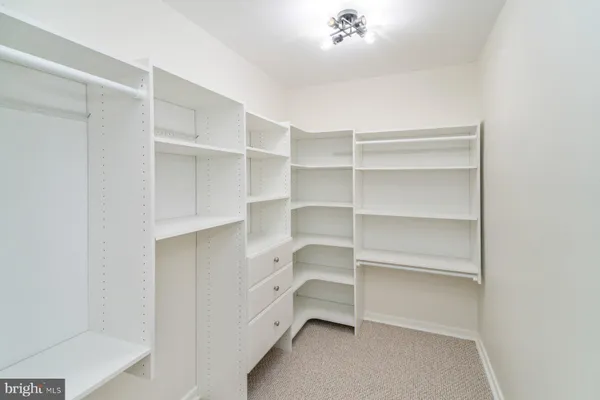 a room with a closet