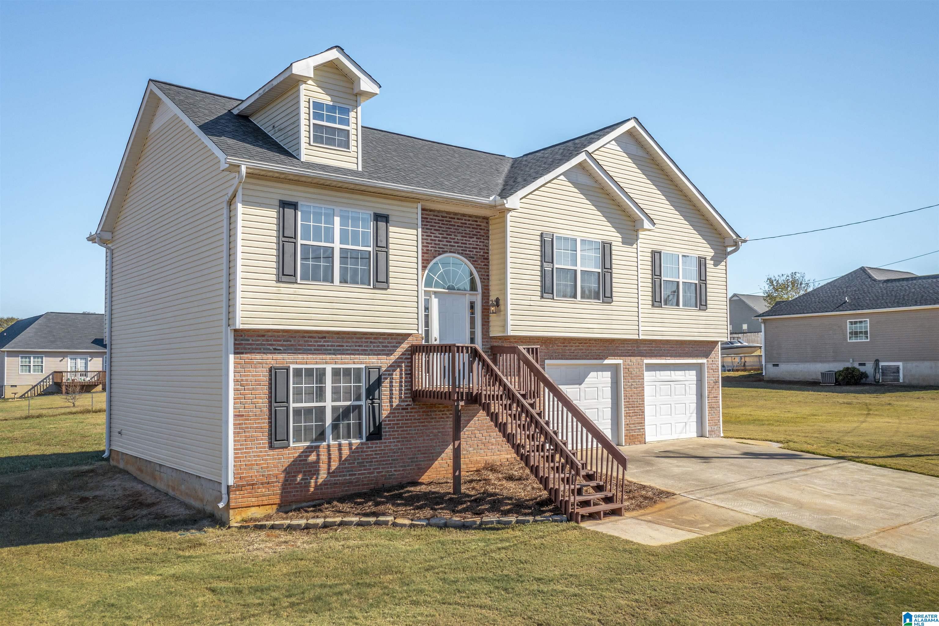 127 Hawk Pass Anniston, AL 36207 - Photo 2 of 23