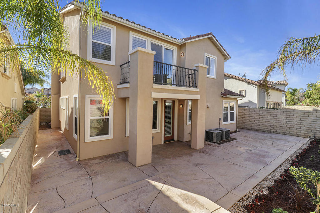 13709 Swift Run Street Moorpark, CA 93021 - Photo 5 of 35