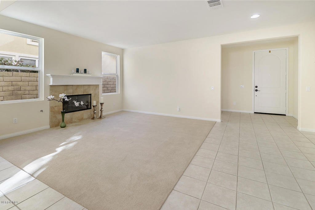 13709 Swift Run Street Moorpark, CA 93021 - Photo 8 of 35