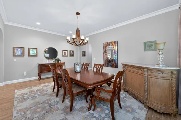 $920,000 | 1462 North Twinberry Avenue, Clovis, CA 93619