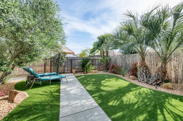 $920,000 | 1462 North Twinberry Avenue, Clovis, CA 93619