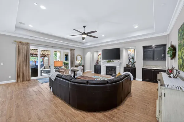 $920,000 | 1462 North Twinberry Avenue, Clovis, CA 93619