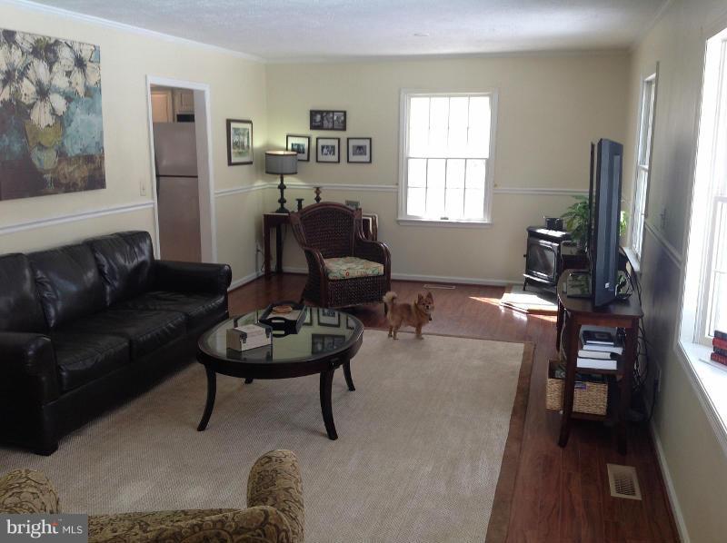 7063 Pine Ridge Road Easton, MD 21601 - Photo 5 of 22 Living Room