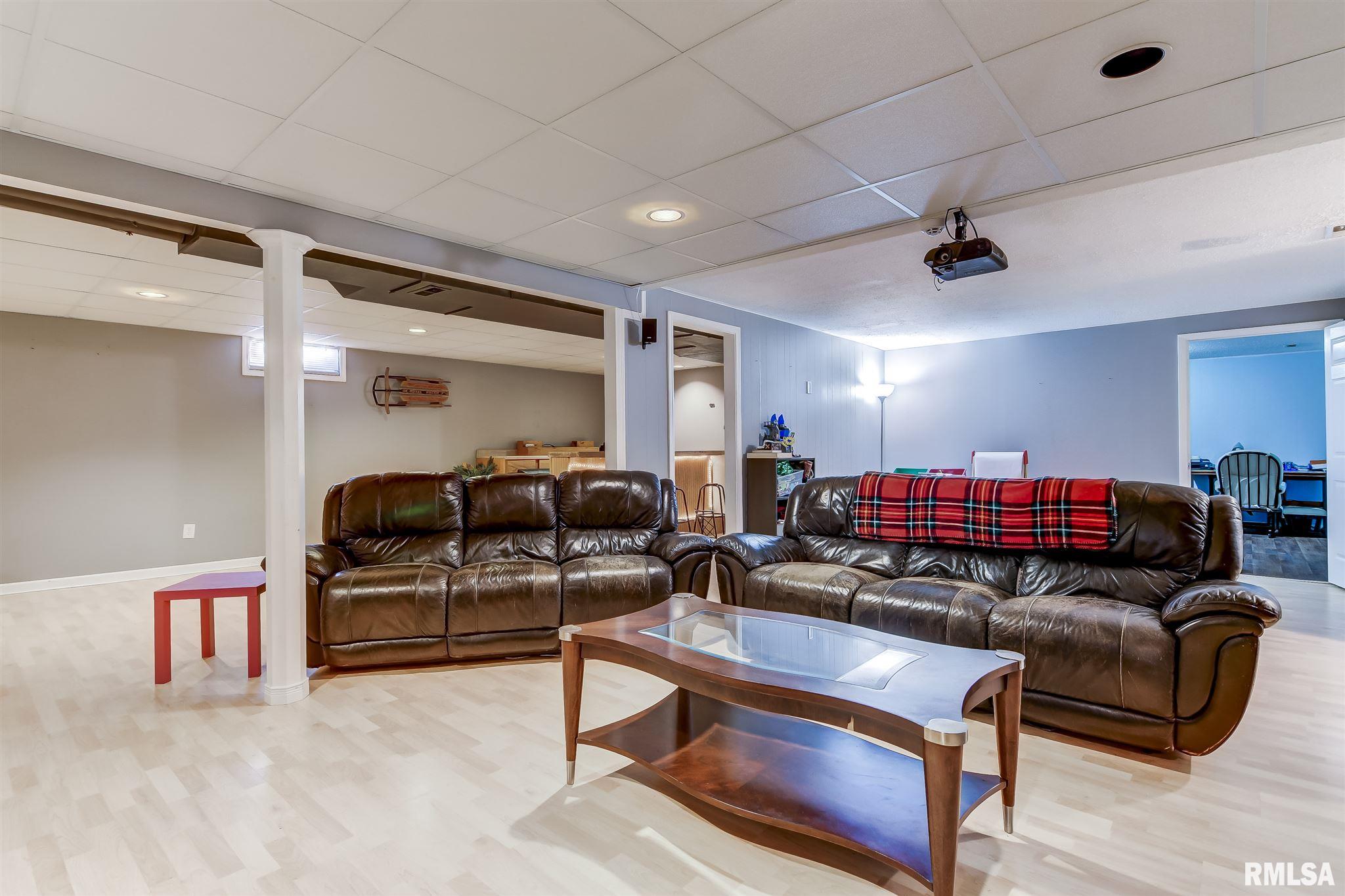98 Crusaders Road Springfield, IL 62704 - Photo 15 of 24