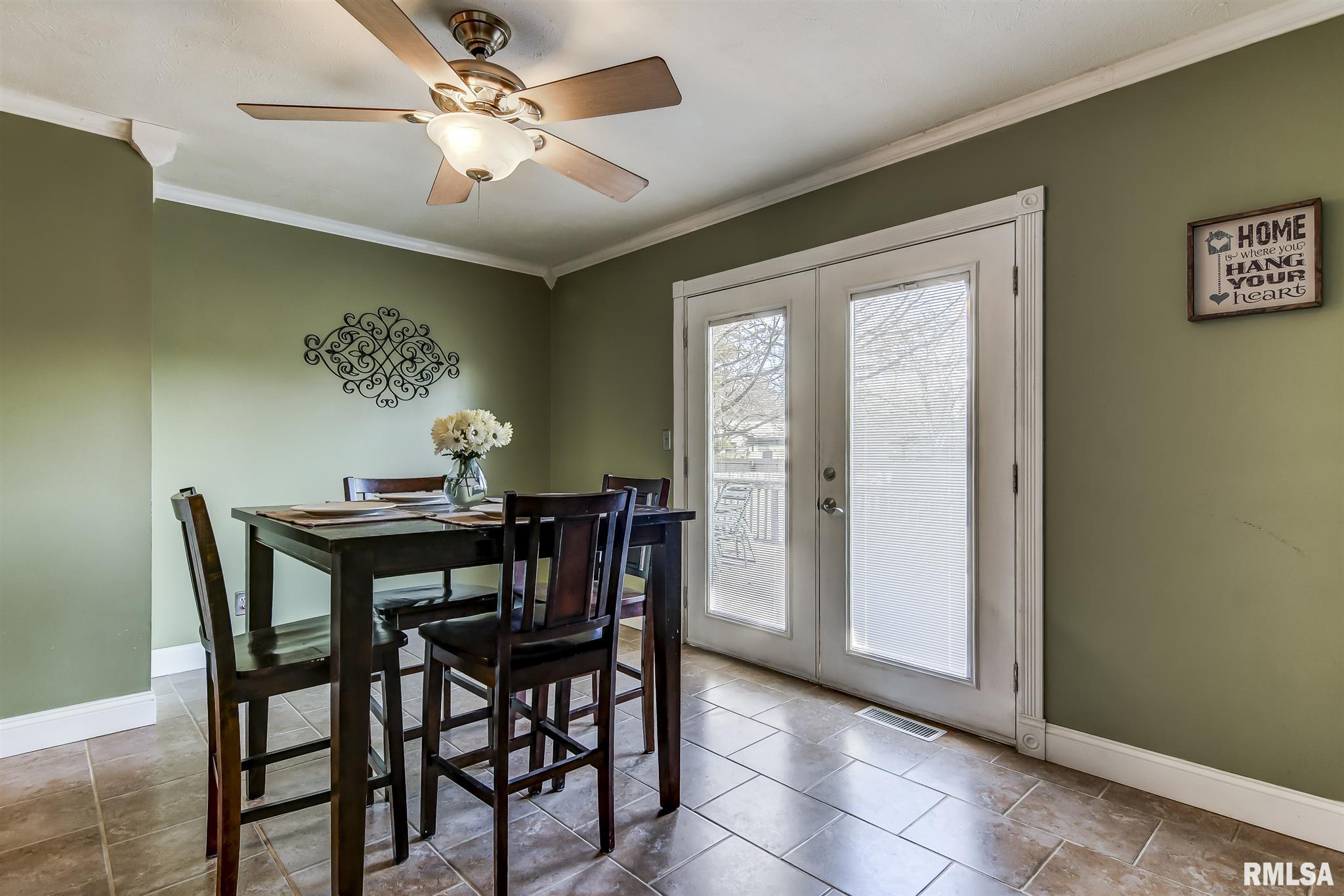 98 Crusaders Road Springfield, IL 62704 - Photo 8 of 24