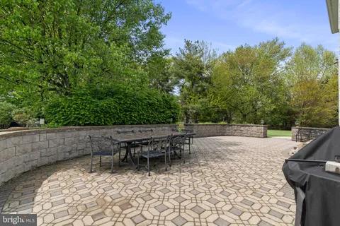 $1,599,999 | 132 Country Club Drive, Moorestown, NJ 08057