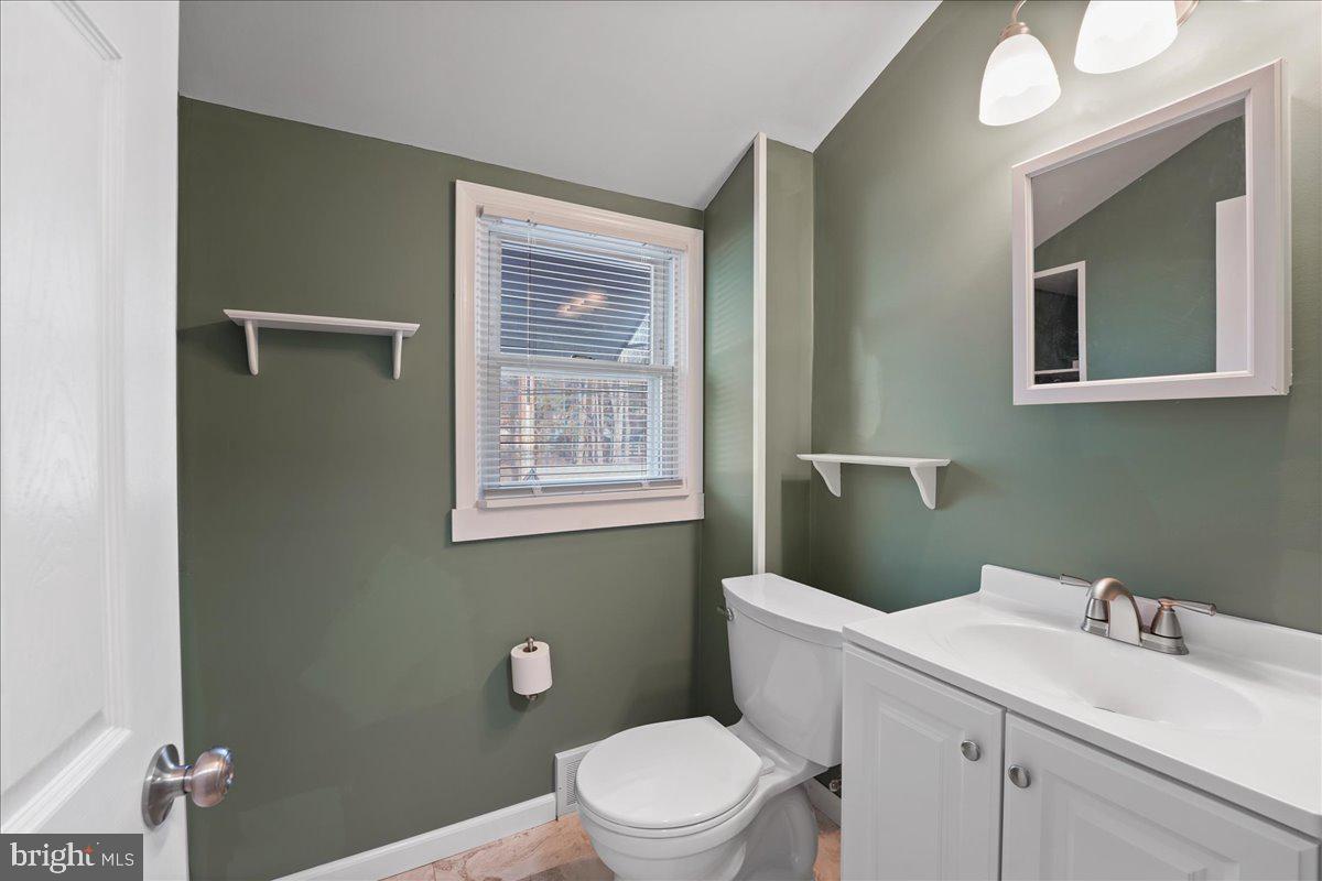 2455 Secane Road Secane, PA 19018 - Photo 23 of 42 Gallery Image 23