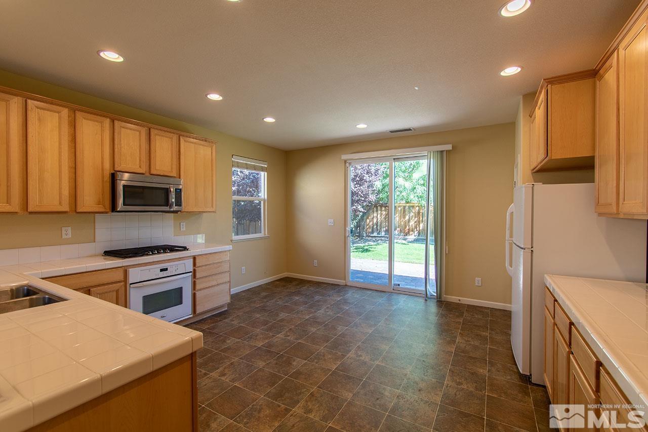 11380 Torino Way Reno, NV 89521 - Photo 8 of 25 Photo 8