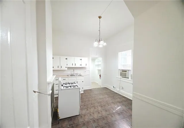 $1,000 | 2121 Fourth Street, New Orleans, LA 70113